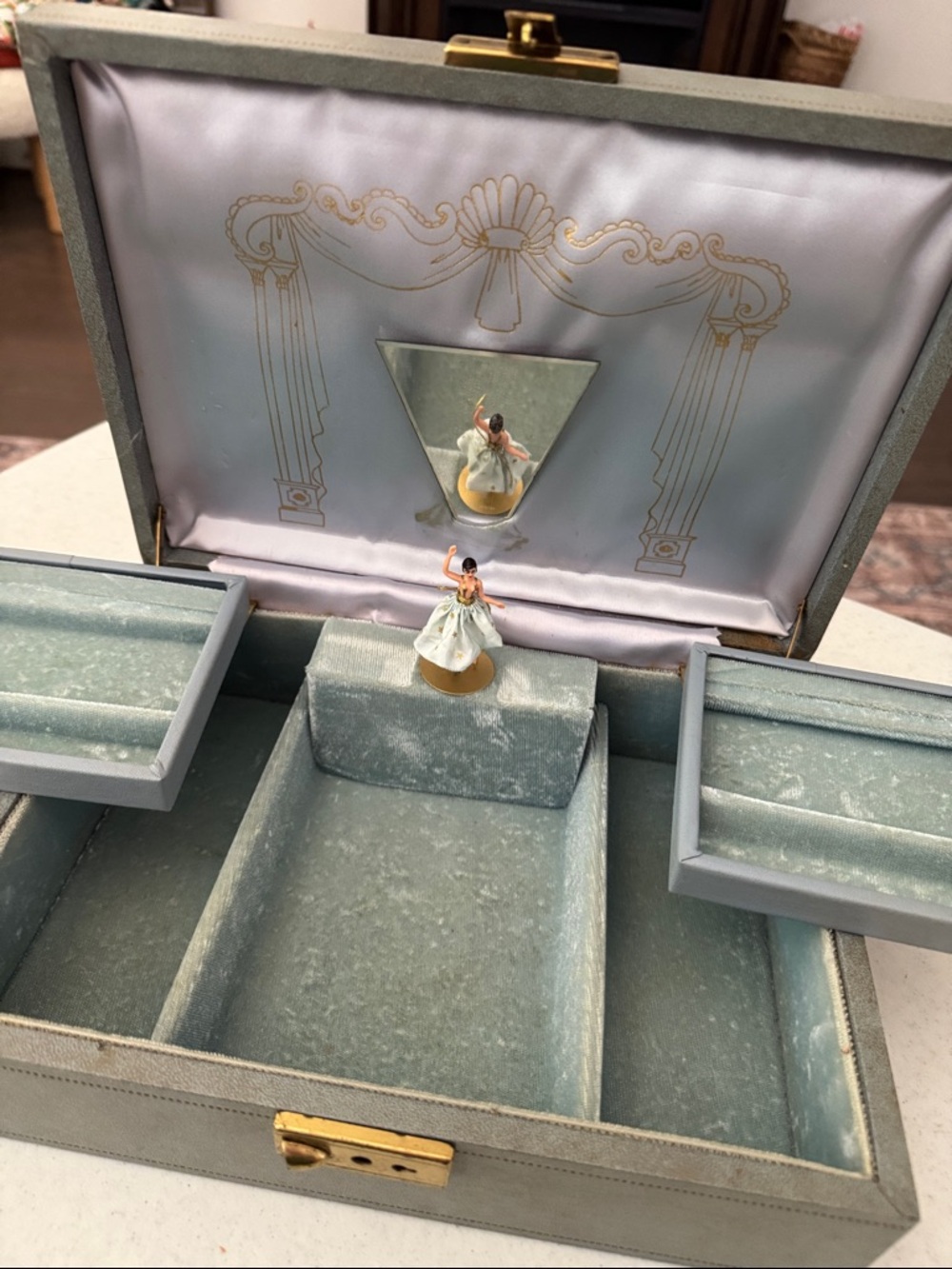 1950s Mele Musical Jewelry Box with Dancing Ballerina